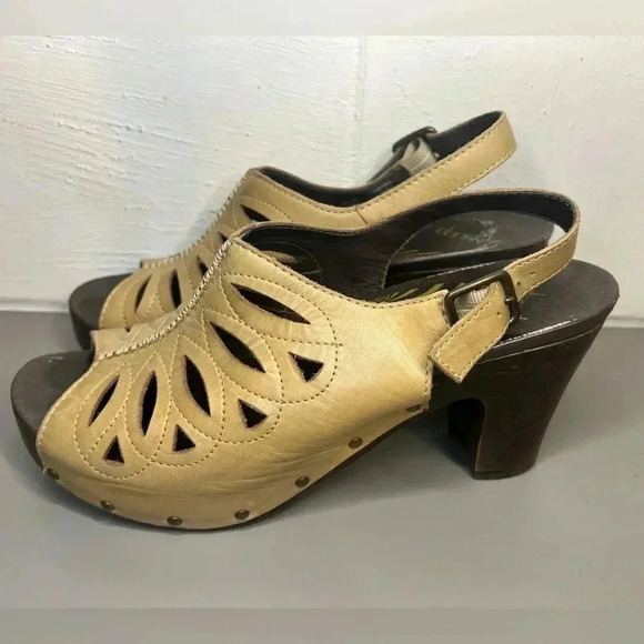 DANSKO ROWENA Women Beige Leather Slingback Chunky Heel Size 42 - Picture 2 of 7